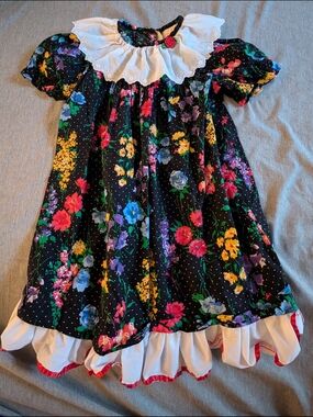 Vintage Girls Black Floral Ruffle Collar Dress